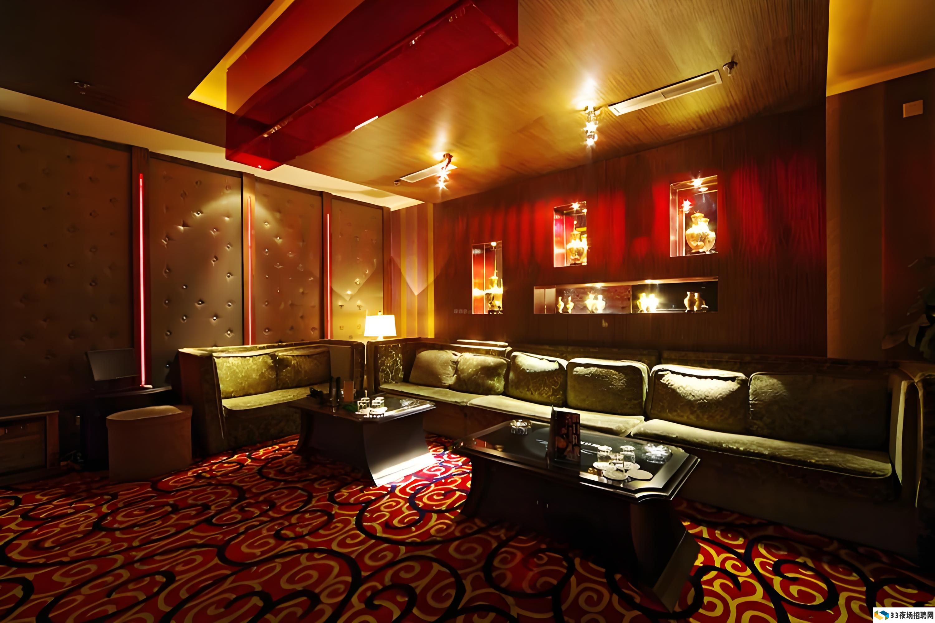 探索东山口隐藏酒吧：穿越时空的门后秘密